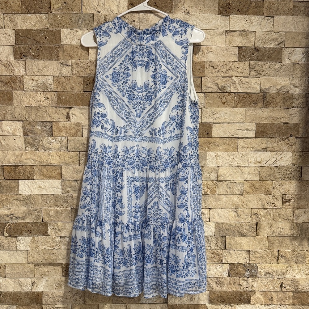 Calvin Klein Elegant Blue Floral Sleeveless Dress